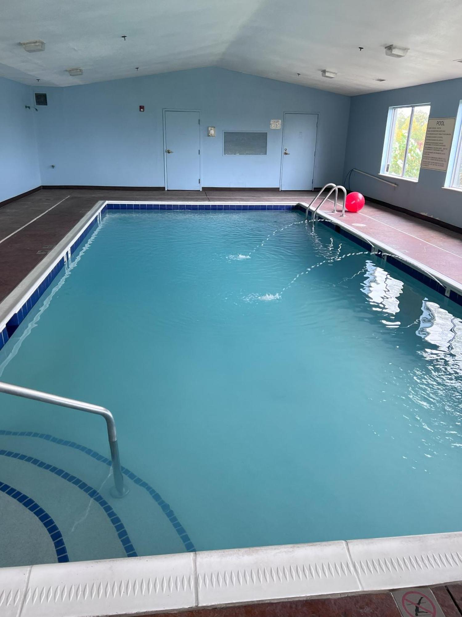 Wingate By Wyndham Dublin Near Claytor Lake State Park Εξωτερικό φωτογραφία