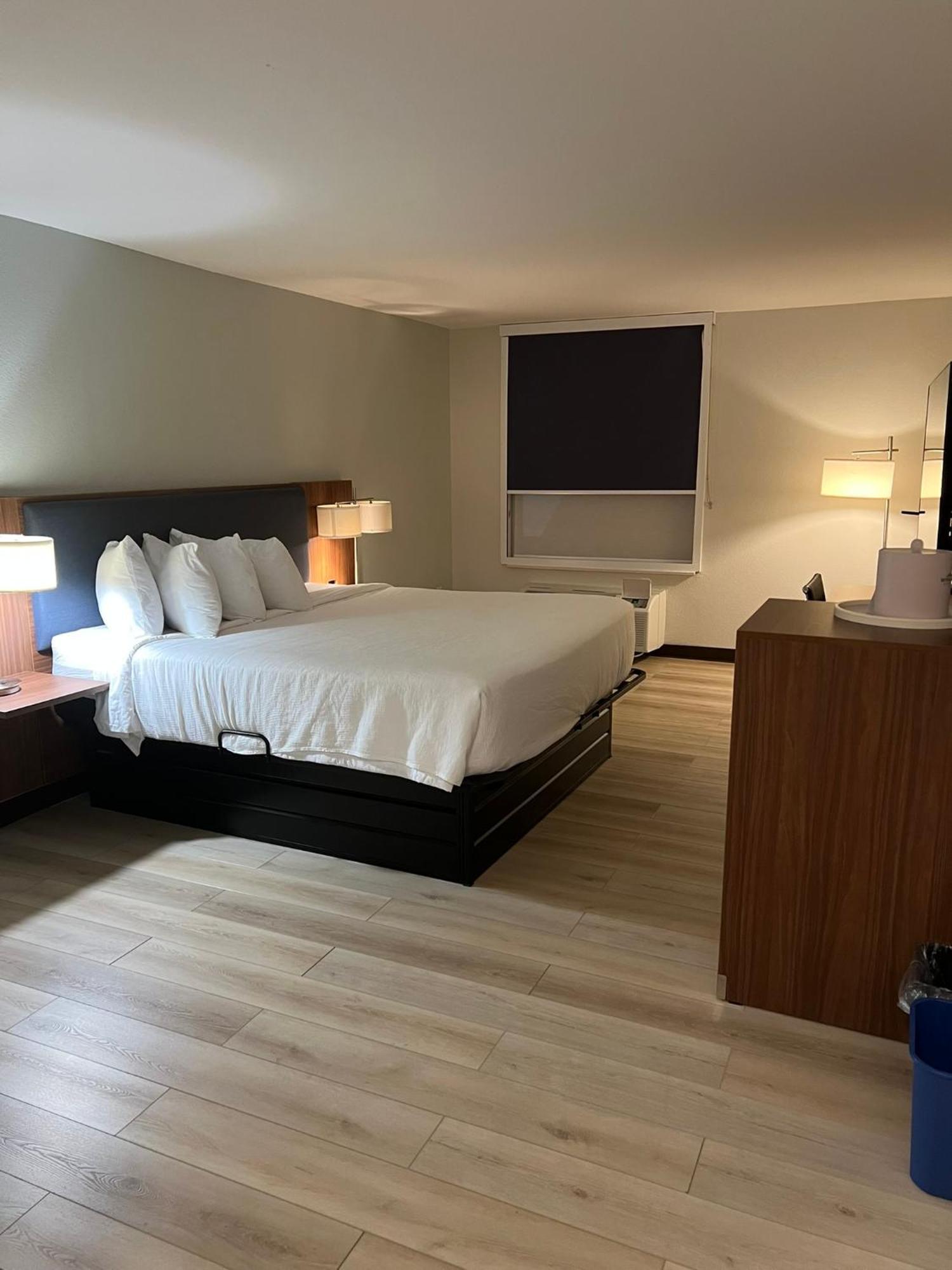 Wingate By Wyndham Dublin Near Claytor Lake State Park Εξωτερικό φωτογραφία