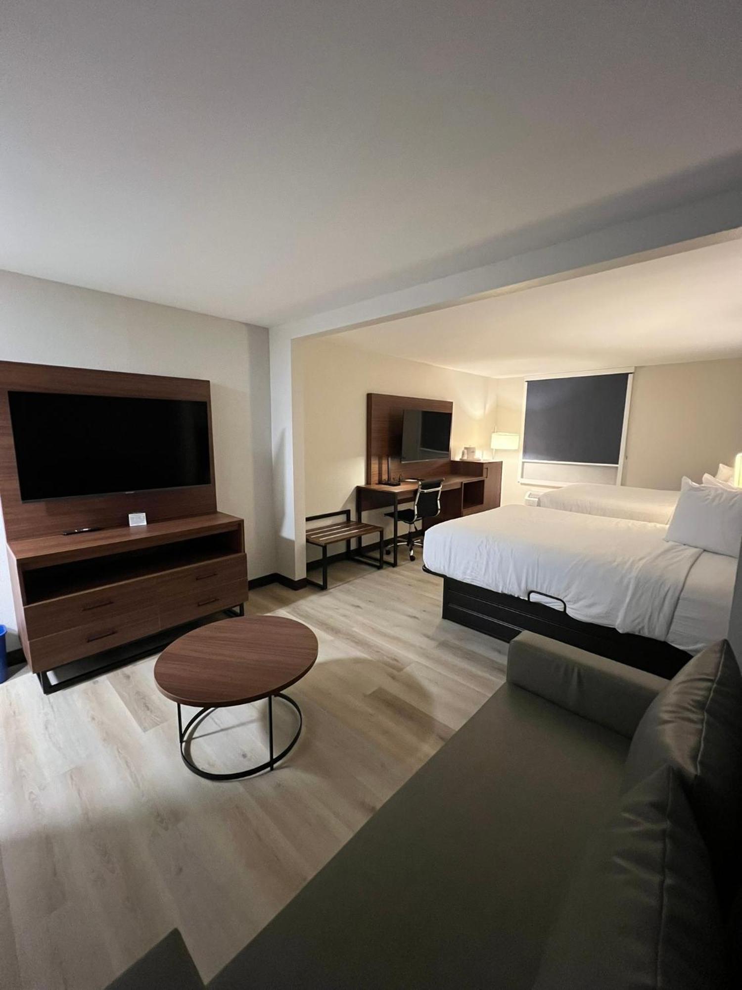 Wingate By Wyndham Dublin Near Claytor Lake State Park Εξωτερικό φωτογραφία